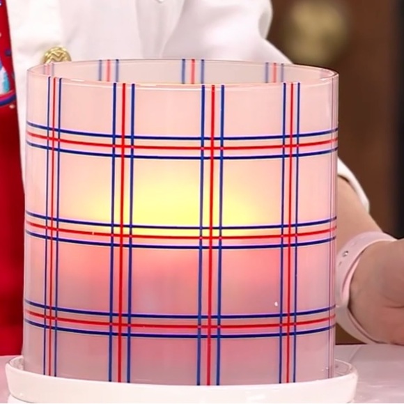 New HomeWorx by Slatkin + Co. Patriotic Hurricane - Picture 6 of 8